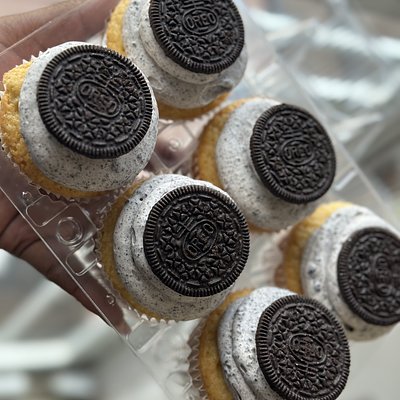 Cookies & Cream Cupcakes
