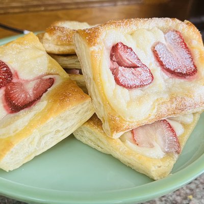 Cheese Danish (6 Count)