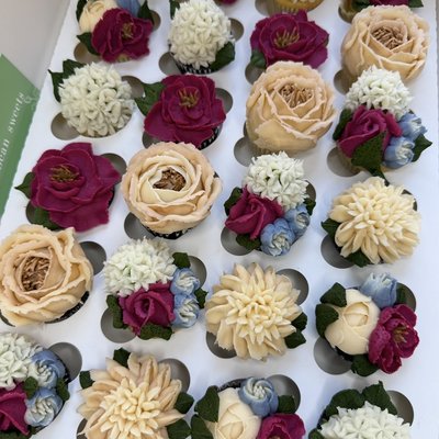 Darlene Florals-2 dz minis