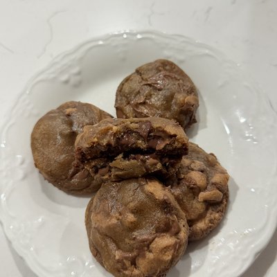 Reese’s Brown Butter Chocolate Chip Cookies