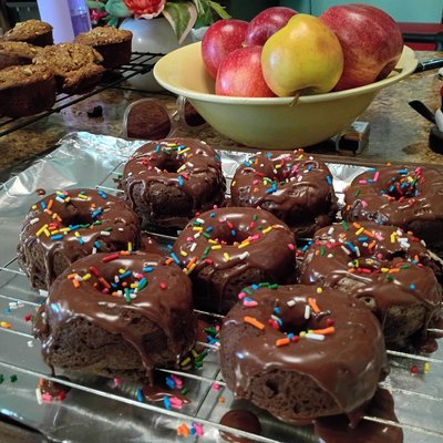 Regular Flour And Gluten Free Cake Donuts