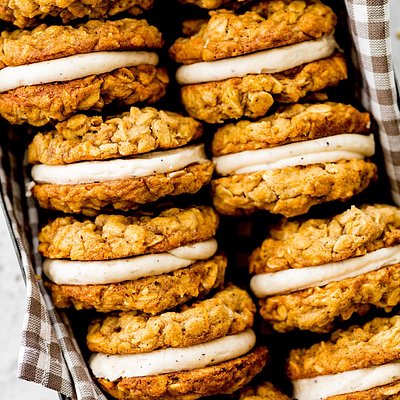 Carrot Cake Sandwich Cookies