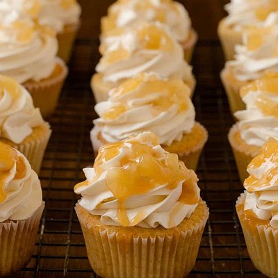 Caramel Apple Cupcakes