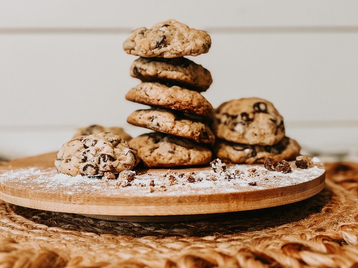 Oatmeal Chocolate Chip 🍪 - 1 Dozen 
