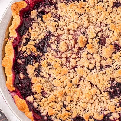 Blueberry Crumble Pie