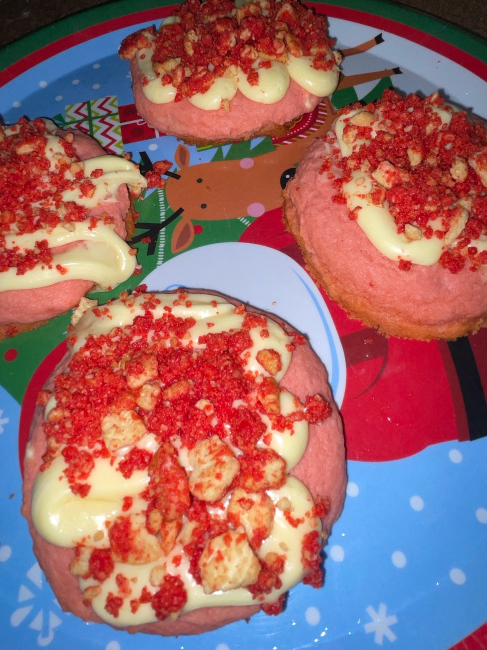 Strawberry Crunch Cookies