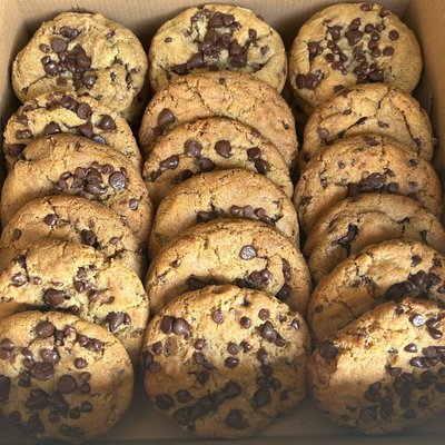Signature Chocolate Chip Cookie