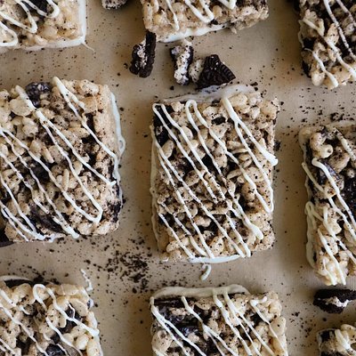 Gourmet Cookies&Cream Rice Krispy Treats (Jumbo SIZED)