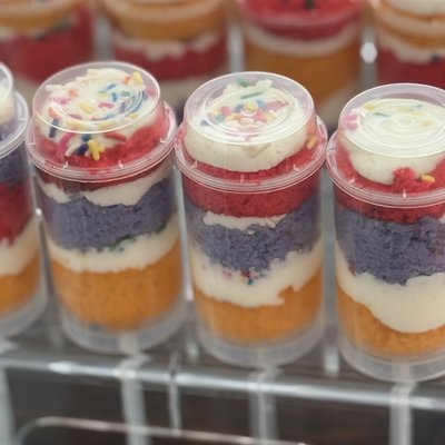 1 Dozen Cake Push Pops