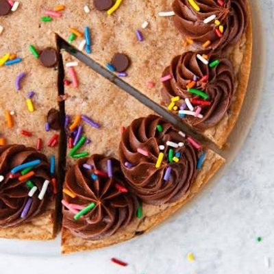 Cookie Cake 16” 