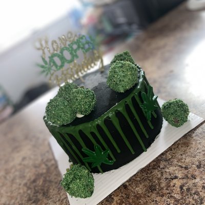 8 Inch Cakes 