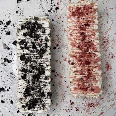 Strawberry Rice Krispies Log 