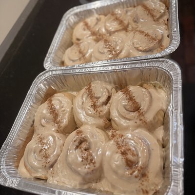 1 Dozen Regular Cinnamon Rolls 