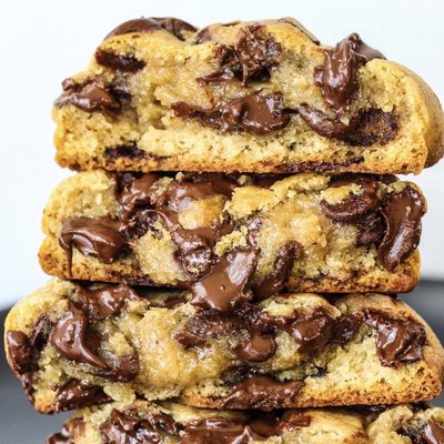 Belgian Chocolate Chip Walnut Cookie
