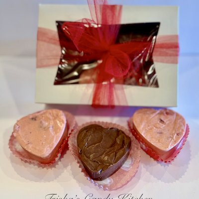 Valentine Fudge Box (approx 1lb)