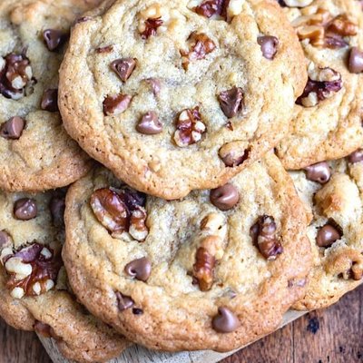 Chocolate Chip With Nuts Cookies