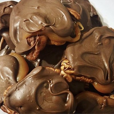 1lb Milk Chocolate Turtles