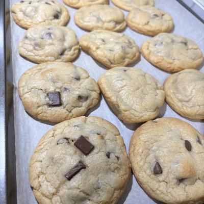 Browned Butter Chocolate Chunk Cookie 