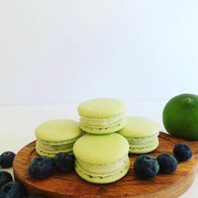 Lime Blueberry Macarons ( 30 pcs. ) 