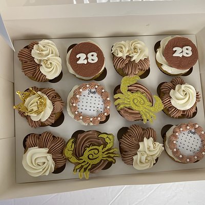 Cupcakes (12)