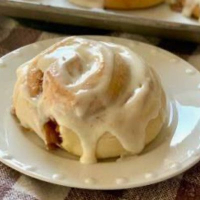 Cinnamon Roll Qty 12