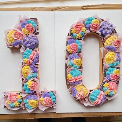 All Swirls Standard Monogram