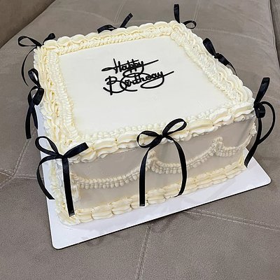 Square 6 Inch Cake