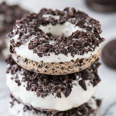 Cookies & Cream Donuts (6)