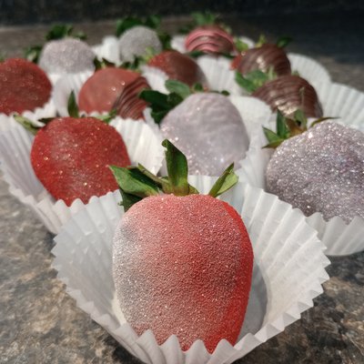 Chocolate Covered Strawberries 12ct