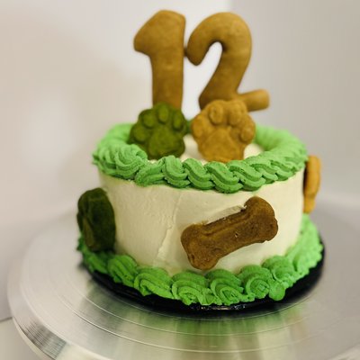 Doggie Cake 