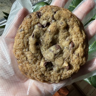 Sourdough Chocolate Chip Cookie 