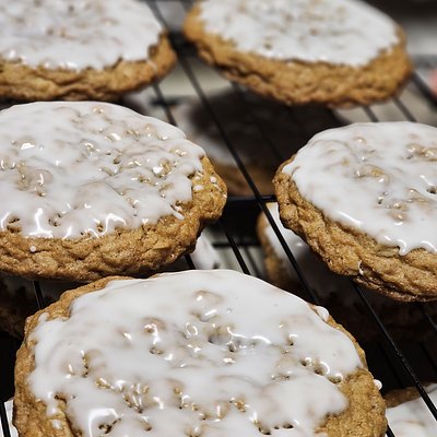 Iced Oatmeal Cookie
