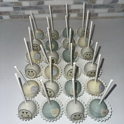 Custom Cake Pops
