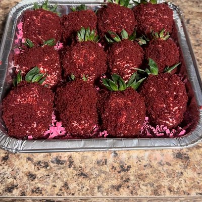 Red Velvet Strawberries 