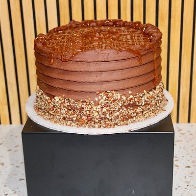 Chocolate Caramel Turtle Cake