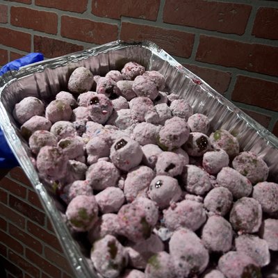 MAD GRAPES PARTY PLATTER 