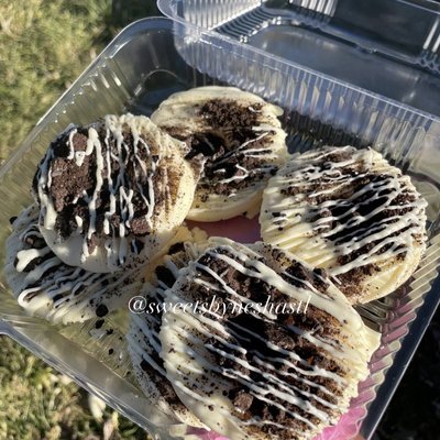 6 Oreo Chocolate Covered pineapples