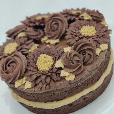 8" Round Brownie Cake