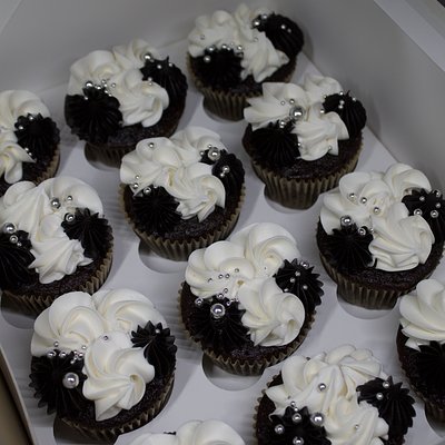 Medium Party Package - 8 Dozens