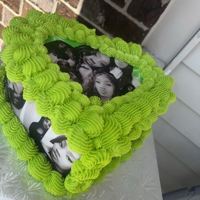 10 Inch Heart Cake