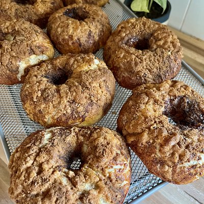 8 Cinna-Crunch Bagels