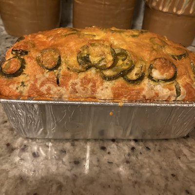 Jalapeño Cheddar loaf (1)