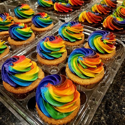 Rainbow Cupcakes 12 ct