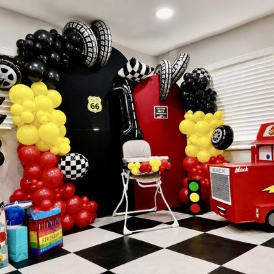 Balloon Garlands 