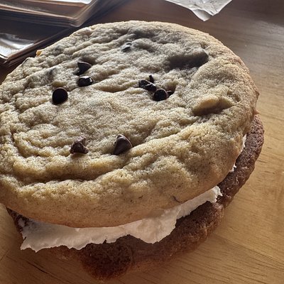 Chocolate Chip Cream Pies