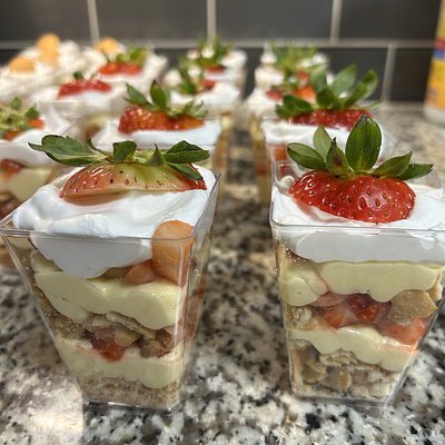 Strawberry Banana Pudding Shooter (5oz)
