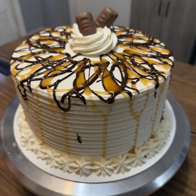 Twix Cake