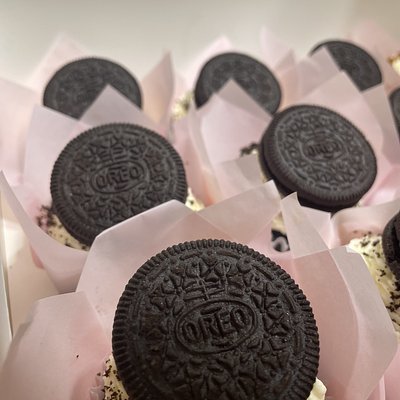 1 DOZEN CHOCOLATE CAKE CUPCAKES