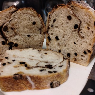 Cinnamon Raisin Sourdough Bread (Mini Loaf)