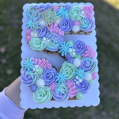 Shaped Cookie Cake